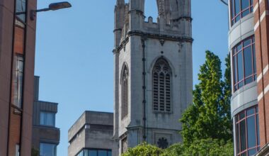 St. Dunstan in the East Church Garden, a bit of calm in the middle of the city