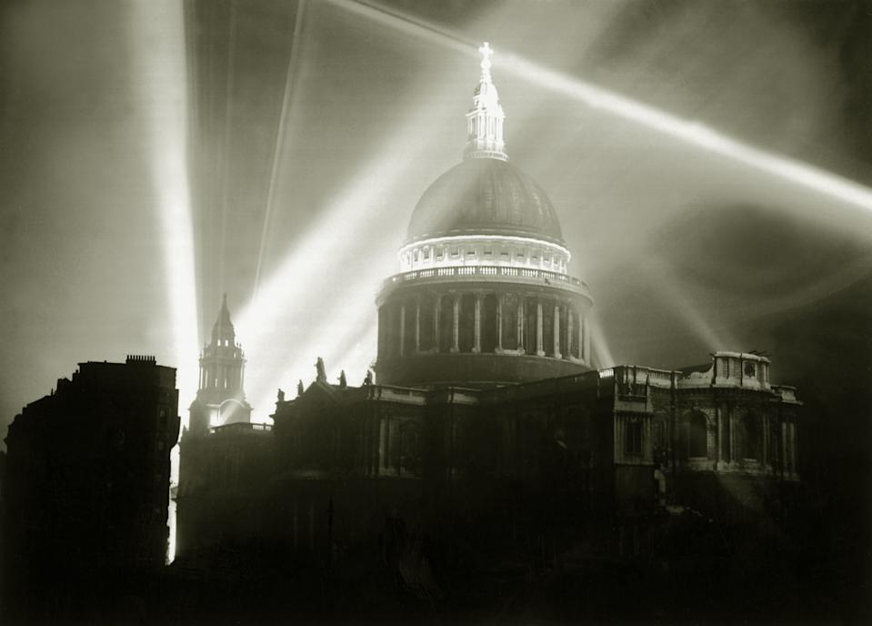 St Paul s Cathedral flood lit during the VE day celebrations to celebrate victory in Europe Floodlights Floodlighting London World War II WW2 May 1945 Mirrorpix lafrssapr05 2504