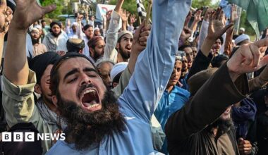 Supporters of Jamiat Ulema-e-Islam Fazal (JUI-F) shout slogans during an anti-India protest in Islamabad on May 9, 2025.
