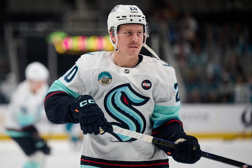 Seattle Kraken right wing Eeli Tolvanen (20) warms up before the game against the San Jose Sharks at SAP Center at San Jose. Mandatory Credit: Robert Edwards-Imagn Images