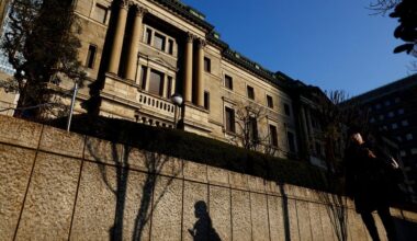 Dovish BOJ policymaker urges pause in rate hikes on US tariff uncertainty