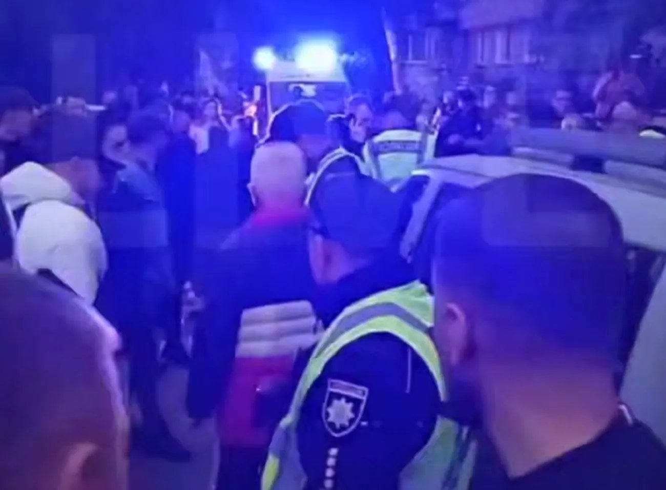 100 people rioting against Ukrainian conscription in Kamianets