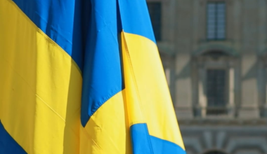 Victory is hard-won, and it's good to have friends. Sweden understands this and supports Ukraine. Investing in Ukraine's defense is beneficial for Sweden. Otherwise, Russia will bring war to Europe.