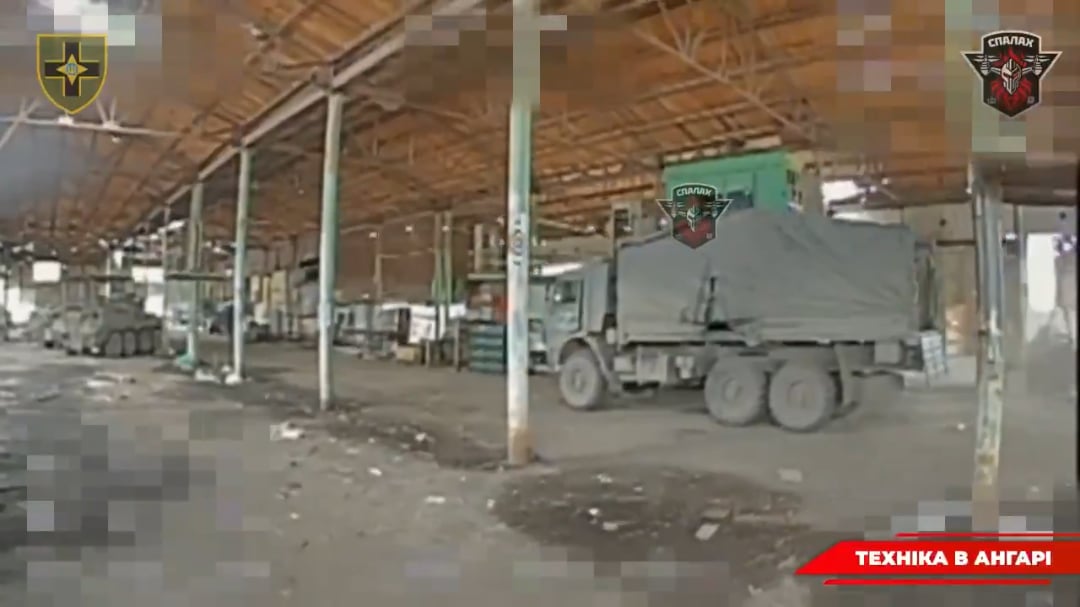 Ukrainian fiber optic drones of the Rubak28 of the 28th Mechanized Brigade destroyed Russian tanks, armored vehicles, trucks and ammunition depots inside hangars in the Toretsk area. May 2025