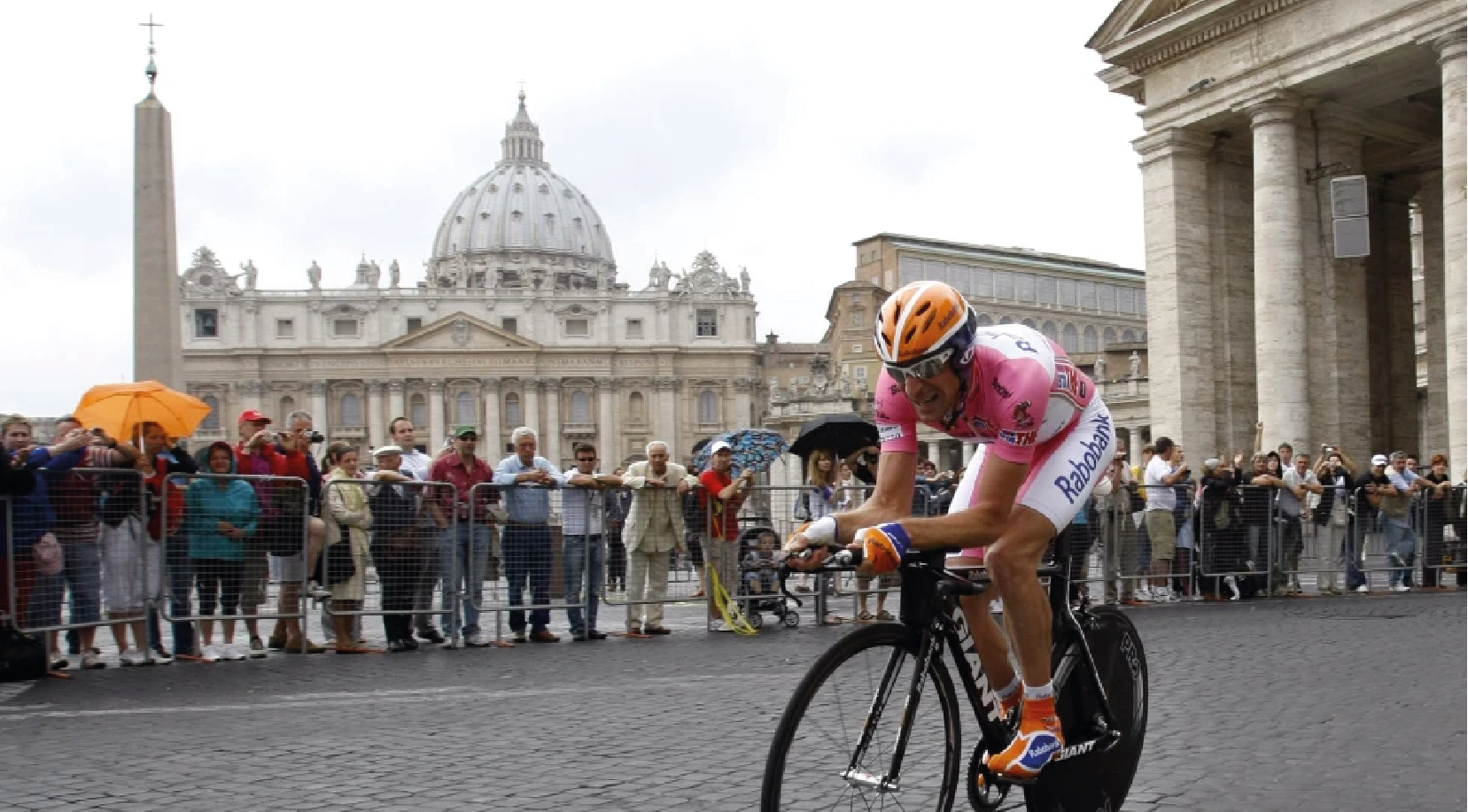 Giro d'Italia will pass through the Vatican and Pope will greet participants in the world's most important cycling event - ZENIT