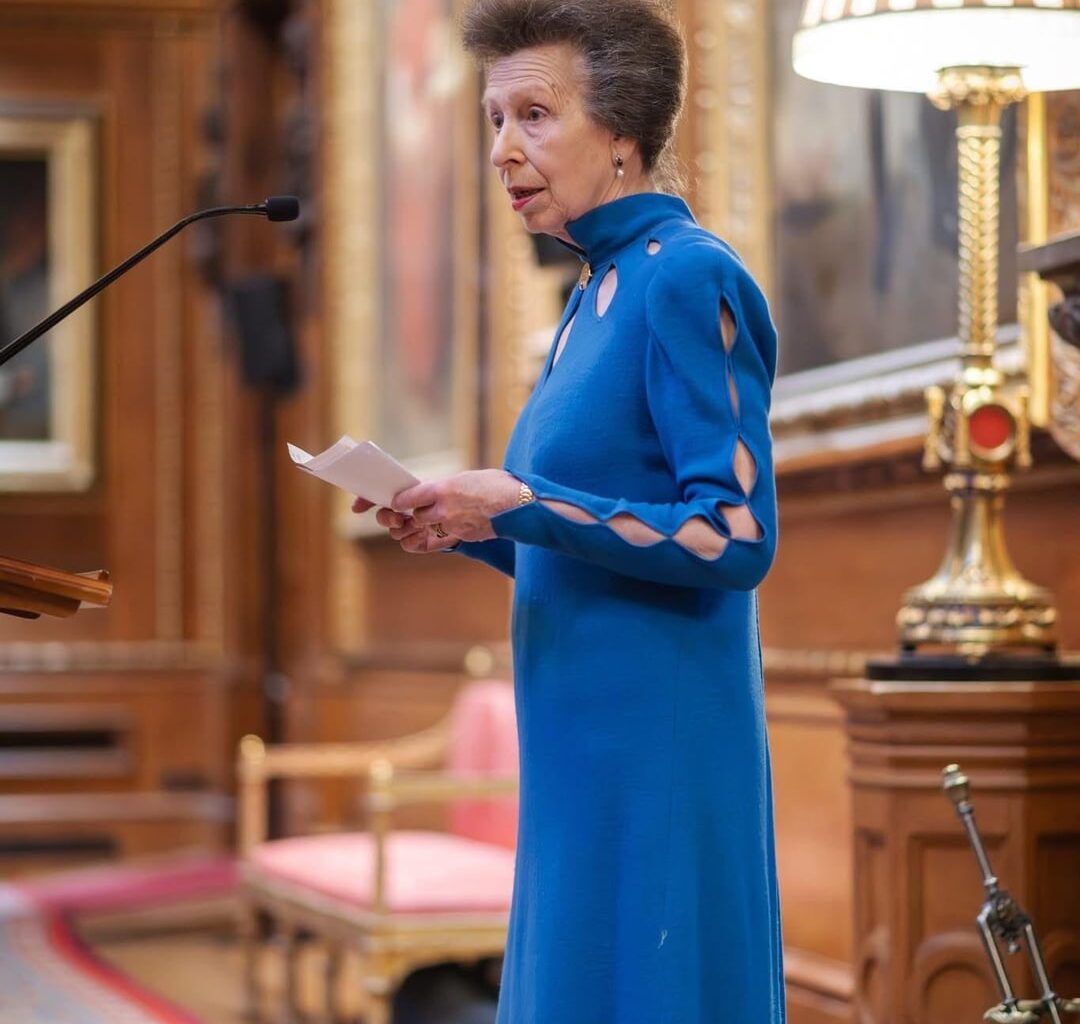 A big fashion moment from Princess Anne 👀💅