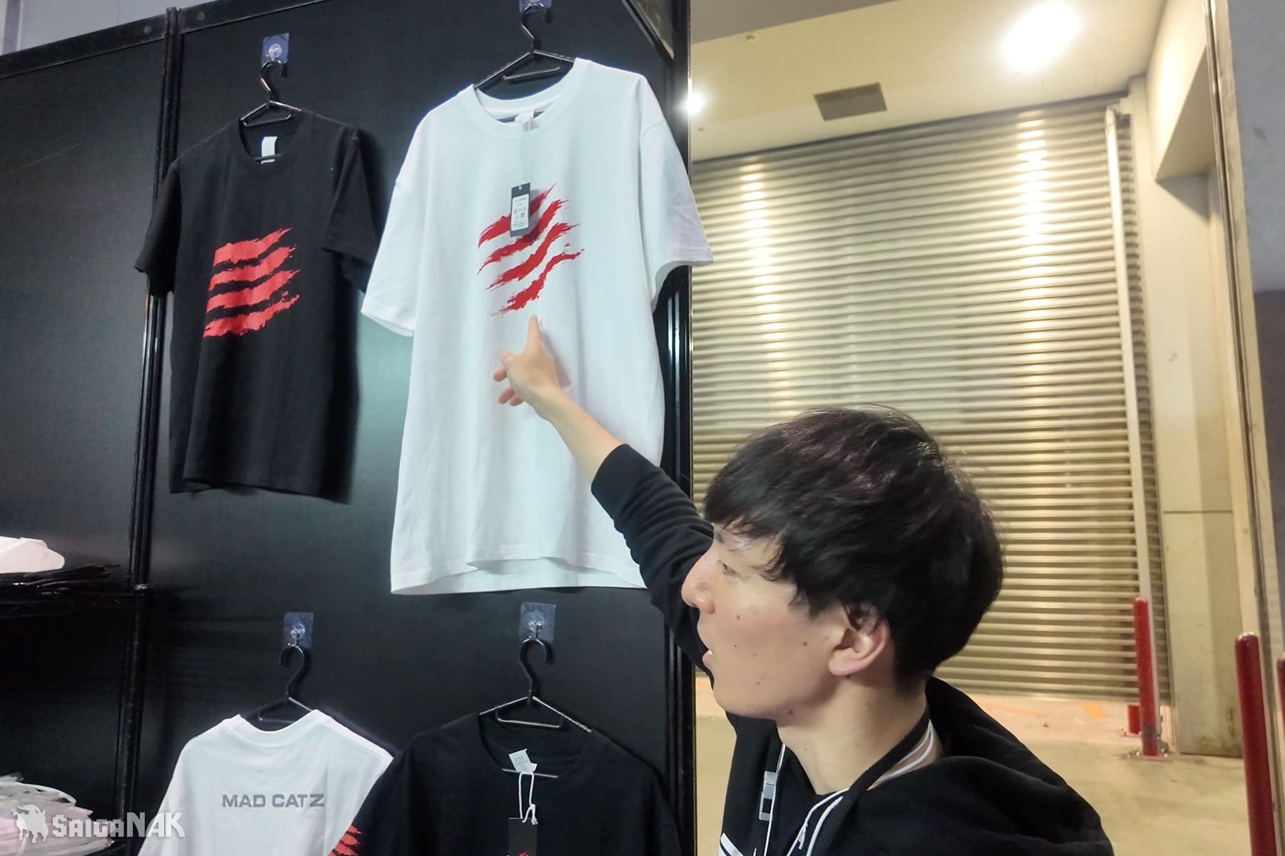 Unemployed person interested in the MadCatz logo