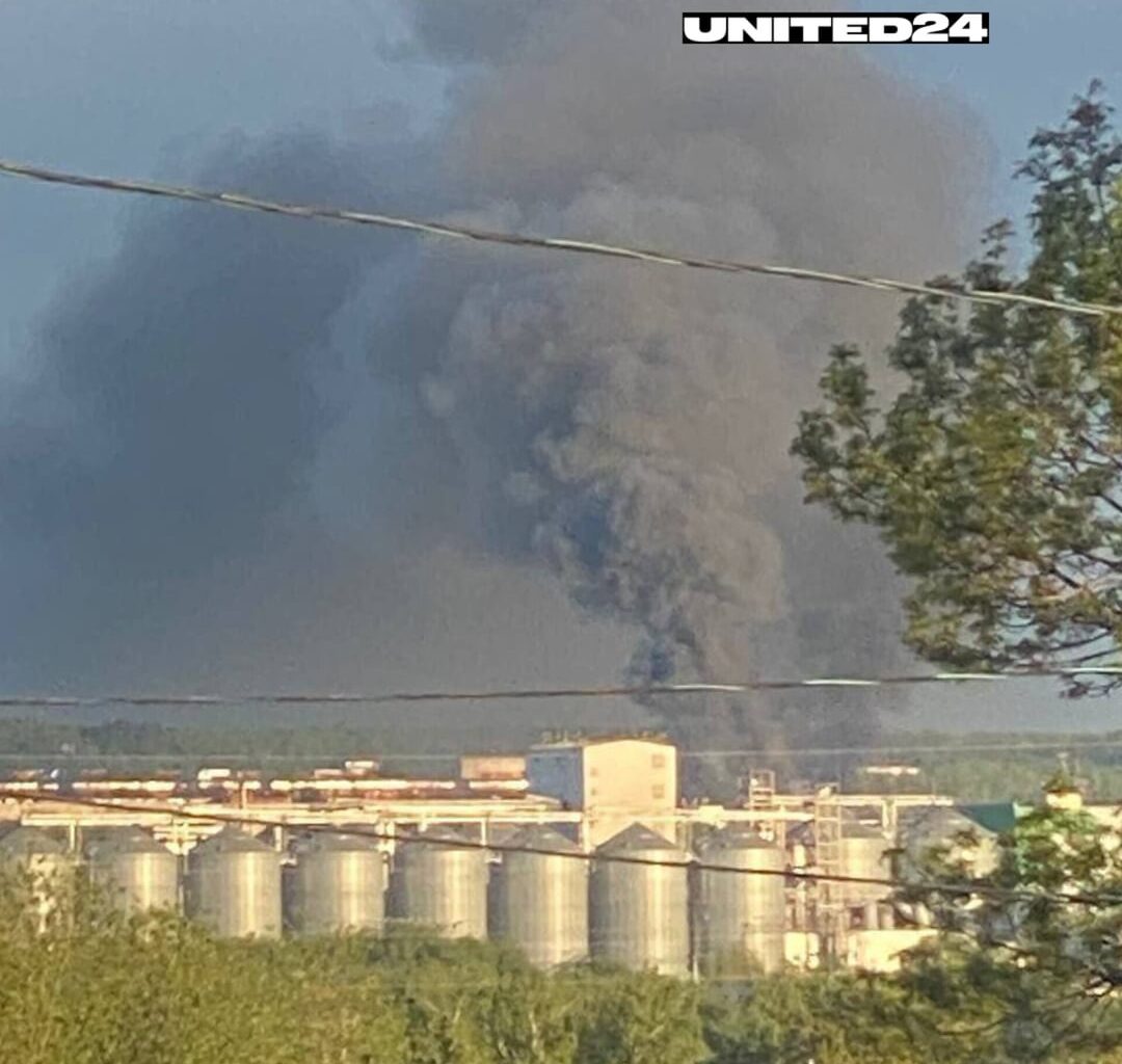 Something changed overnight at these Russian military facilities, can't quite figure out what—but they definitely look better now