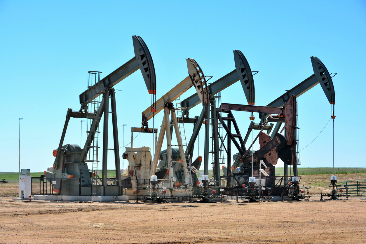 WTI Crude Oil Down - Energy Markets Brace for Extended Volatility