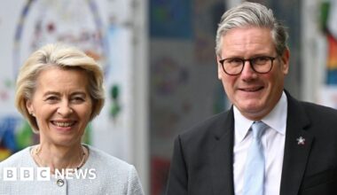 UK and EU in last-minute deal talks ahead of summit