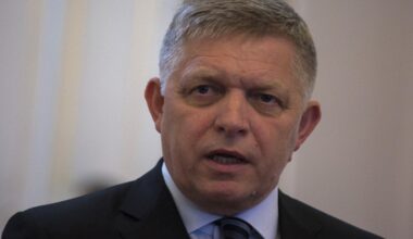 Slovak PM Fico Confirms May 9 Moscow Visit, Calls Zelenskyy’s Comment “Threats”