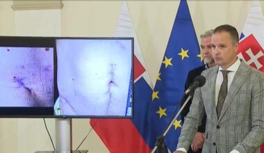 Advokát Fica zverejnil zábery zranení premiéra po atentáte