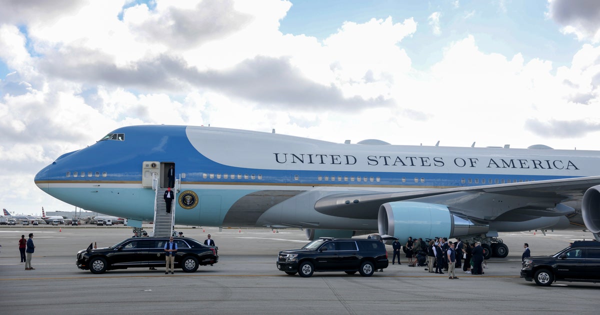 Qatar to donate a jumbo jet for Trump's exclusive use as a presidential plane, sources say