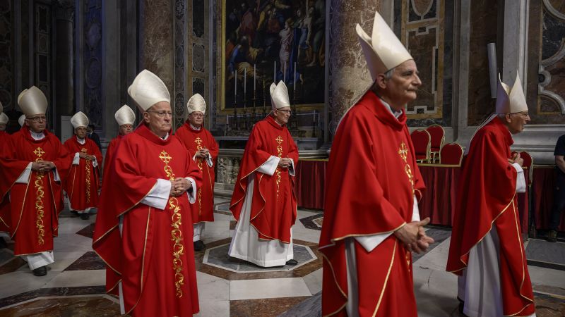 Live updates: New pope to be elected by the conclave