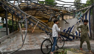 Live updates: India, Pakistan tensions escalate as they exchange accusations of aerial attacks