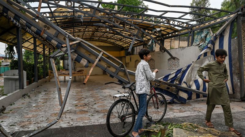 Live updates: India, Pakistan tensions escalate as they exchange accusations of aerial attacks