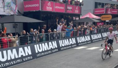 Giro d’Italia, Richard Carapaz vince per distacco la tappa sull’Appennino Emiliano