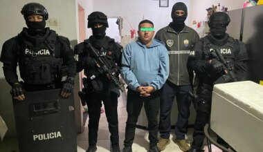 Diecisiete detenidos en Ecuador y España por narcotráfico, incluidos tres policías ecuatorianos