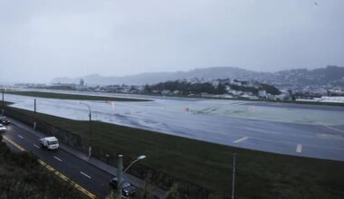 Landings in Wellington aborted as wind gusts hit 102km/h