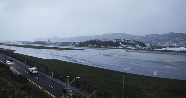 Landings in Wellington aborted as wind gusts hit 102km/h