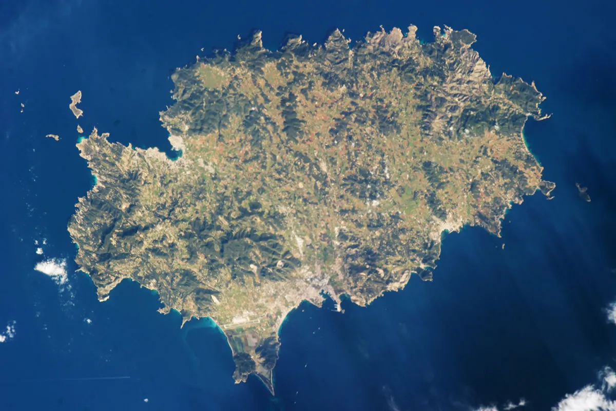 Image of Ibiza captured by an astronaut on the International Space Station. Credit: NASA/William L. Stefanov, Jacobs/ESCG at NASA-JSC.