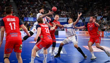 France end undefeated; Sweden take away win in Denmark