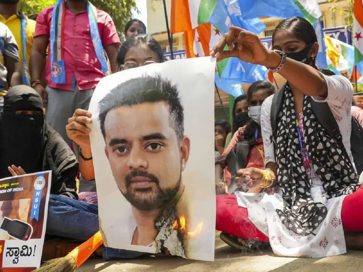  Prajwal Revanna’s phone had 2,000 obscene photos, 40 videos; mother knew about his amorous deeds 