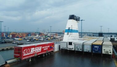 Finland sees €890m trade deficit in March