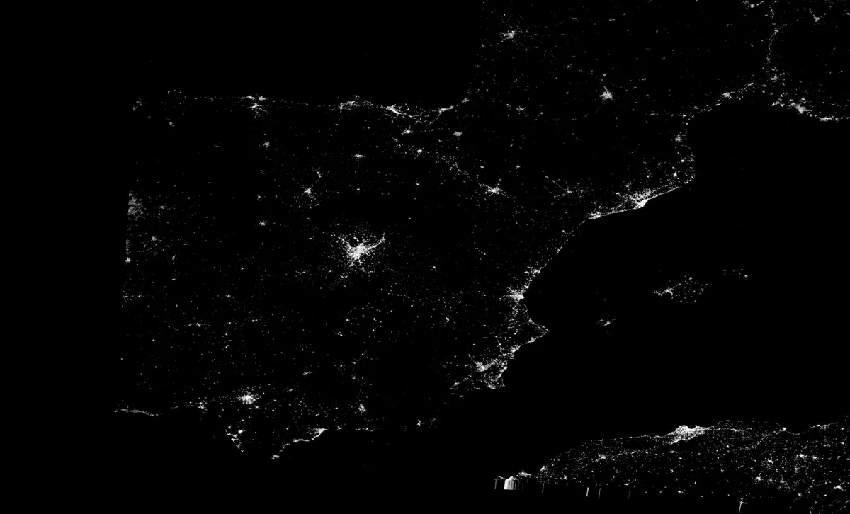 Animation made from five images by satellites flying over Spain and Portugal during the blackout of April 2025. The images were captured on 29 April 2025 at 03:12, 03:36, 04:30 and 04:54 and 05:18 (CEST). Credit: NOAA/NASA (VIIRS/DNB), processed with Black Marble
