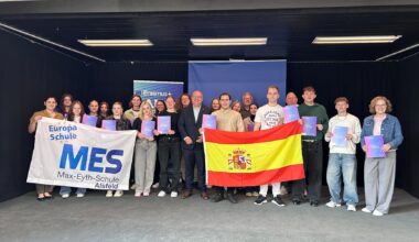 Verleihung des Europass Mobilität durch den Kreisvorsitzenden der Europa-Union Vogelsberg