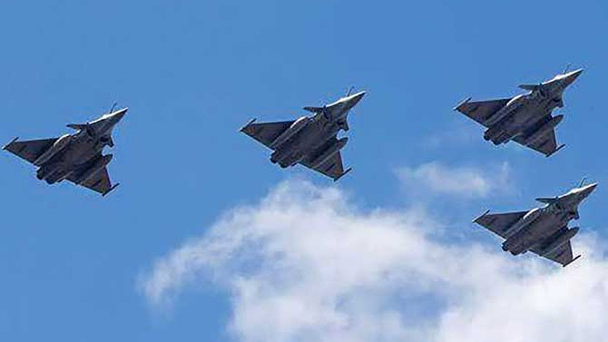 Pakistan claims it scared off India's fighter jets