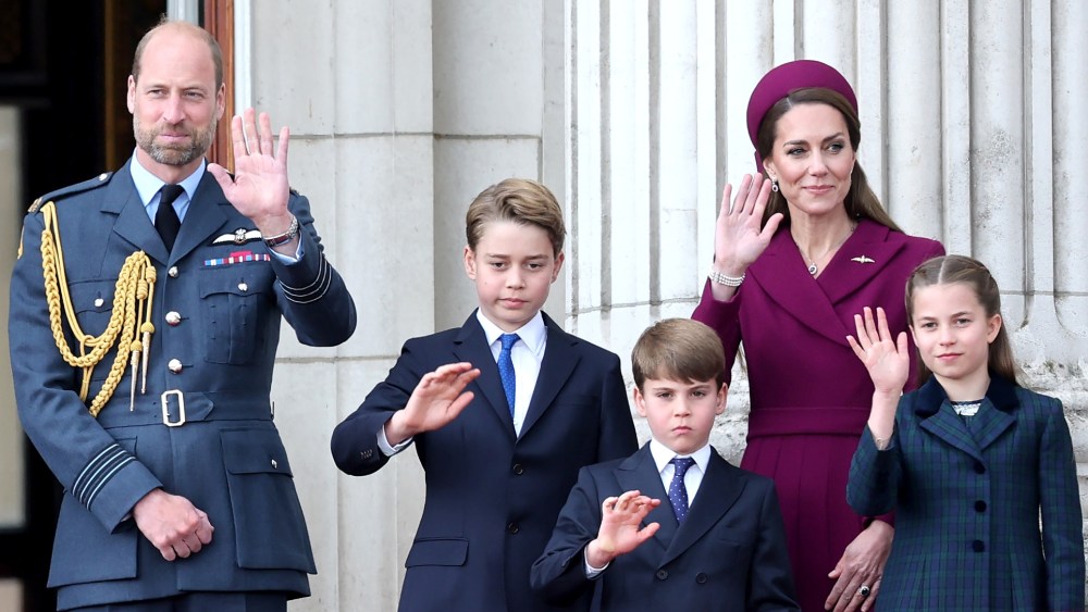 LONDON, ENGLAND - MAY 05: (L-R) Prince William, Prince of Wales, Prince George of Wales, Prince Louis of Wales, Catherine, Princess of Wales and Princess Charlotte of Wales on the balcony of Buckingham Palace during the military procession to mark the 80th anniversary of V-E Day on May 05, 2025 in London, England. The King and Queen, joined by Members of the Royal Family, will take part in events from May 5th to May 8th to commemorate the 80th anniversary of VE Day, which signalled the end of the Second World War in Europe. (Photo by Chris Jackson/Getty Images)