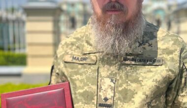 Legendary Ukrainian commander Robert Brovdi (callsign “Madyar”) dedicated his Hero of Ukraine medal to his team and his wife. Max 2025