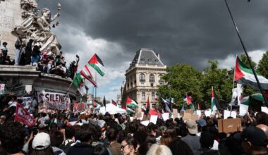 «Ce n’est pas une guerre c’est un génocide» : à Paris, un rassemblement pour dénoncer la situation humanitaire à Gaza