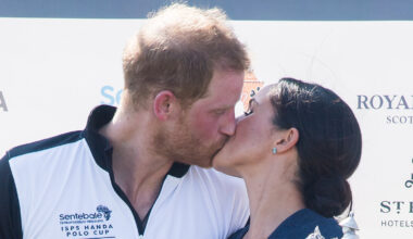 Harry & Meghan's PDA Has People Saying Shady Thing About William & Kate