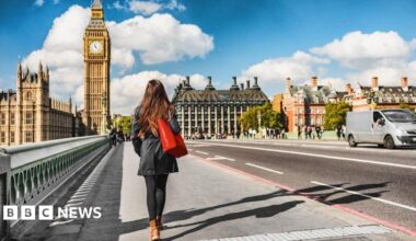 12,000 civil servant jobs to leave London