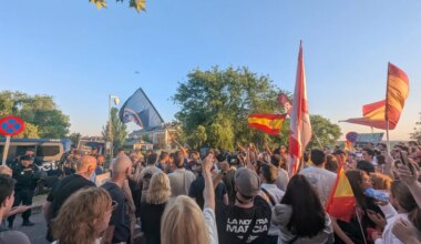 Protesta en Moncloa, en directo