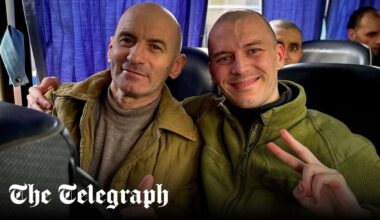 Russia hands over hundreds of Ukrainian captives in prisoner swap