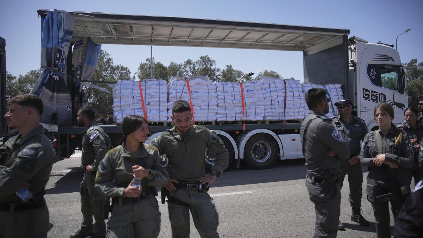 Erste Hilfsgüter erreichen Menschen in Gaza