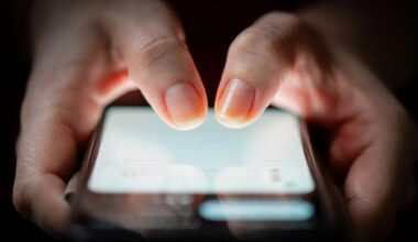 Phone network down across Spain with emergency services out of contact just weeks after national blackout caused chaos