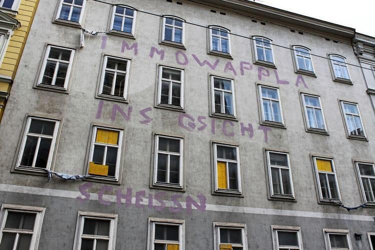 Starke Message, Gumpendorferstrasse Wien