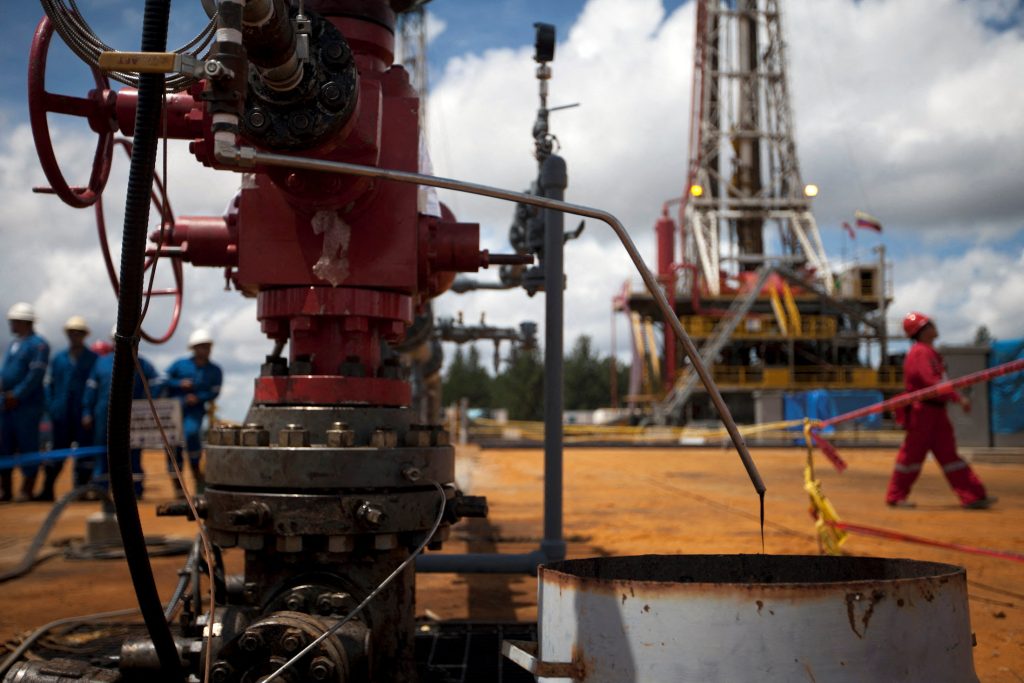 Ghana buys Angolan crude, begins fuel production