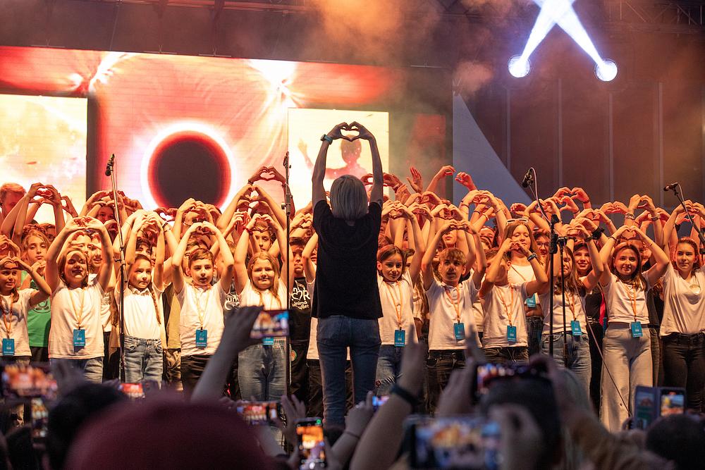 Over 13,000 children to perform in Romania, Moldova and China on June 1 for Cantus Mundi event