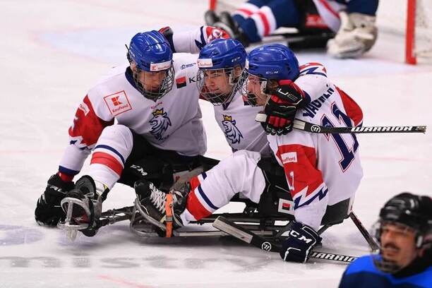 Čeští reprezentanti v para hokeji v utkání o 3. místo na turnaji v ČR, Češi dnes hrají o bronz na MS v para hokeji 2025 proti Číně