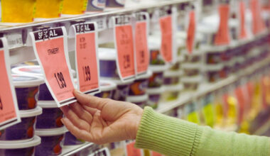 Bulgaria: Shops in Bulgaria Must Display Prices in Euros and Leva Starting This Summer