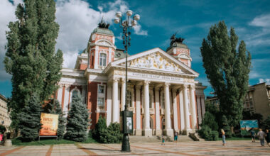 Bulgaria: Sunny Thursday in Bulgaria, But Clouds and Winds Loom in the Mountains