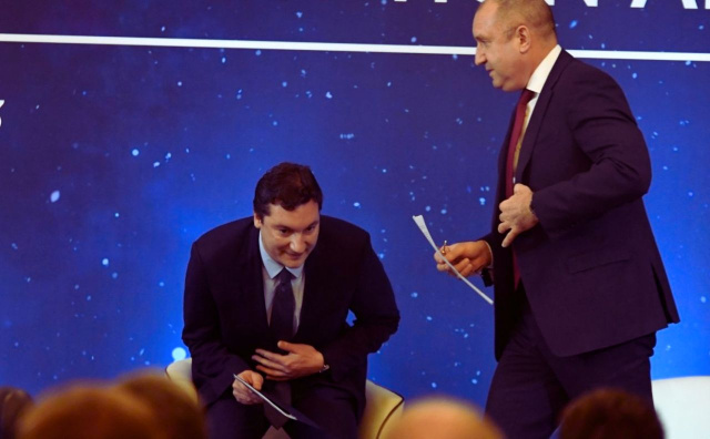 Bulgaria: Former Radev Ally: Bulgarian President Knew Euro Referendum Was Unconstitutional but Pressed Forward