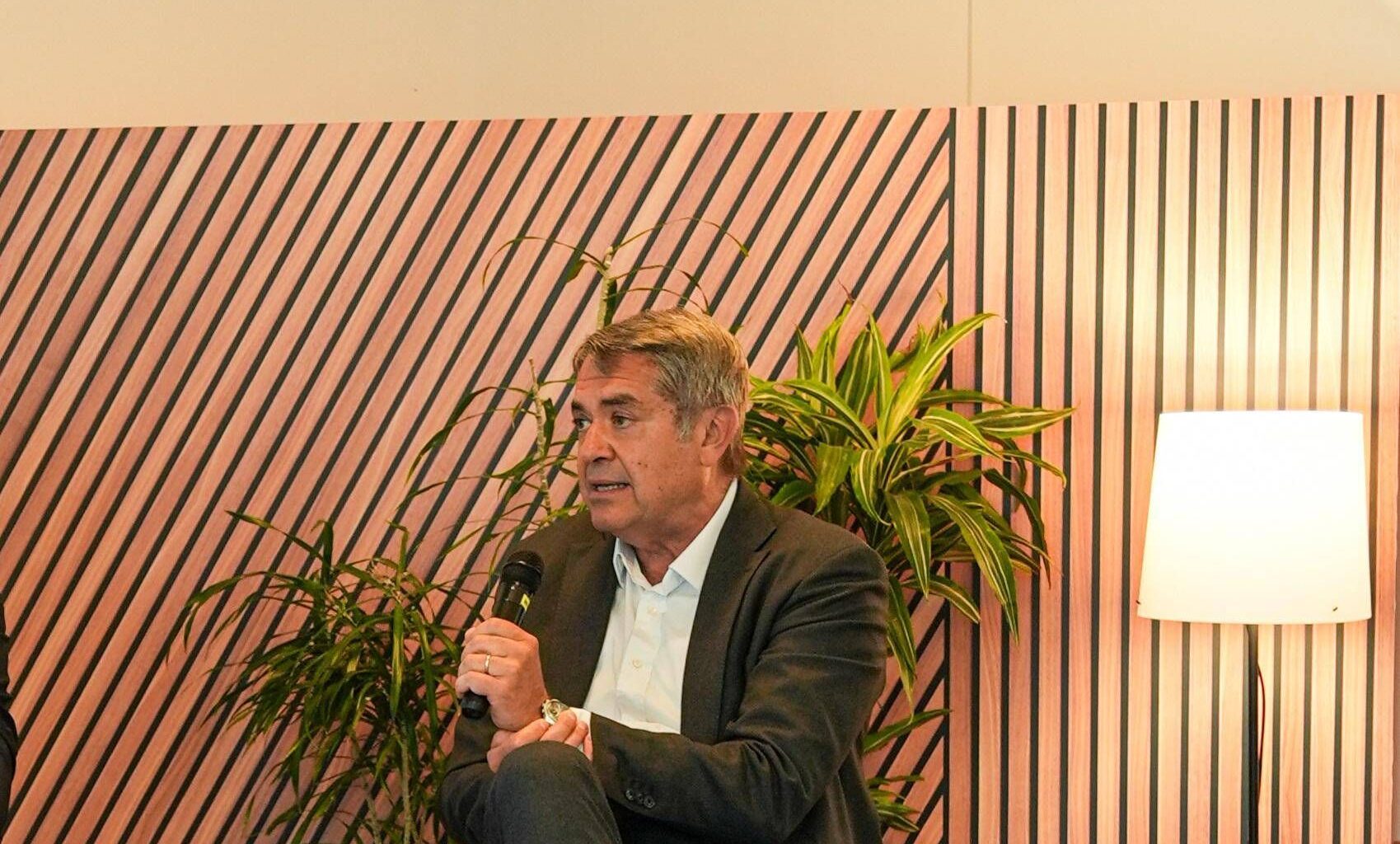 "Miglioramento rating Italia inatteso, stabilità politica ha contribuito"