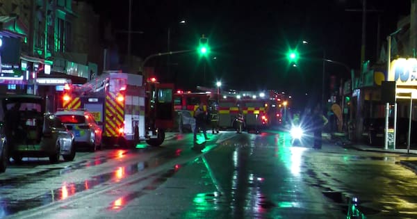 Police seek driver after fatal crash on Auckland's Dominion Rd