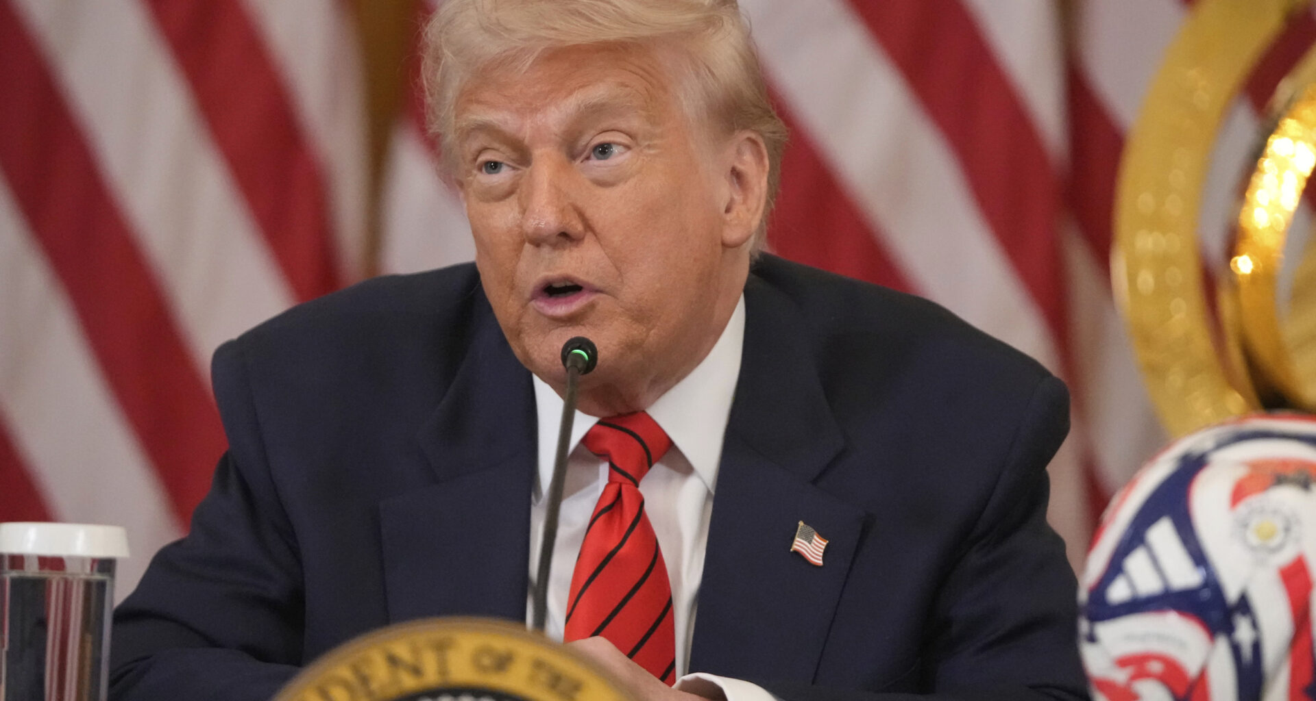 Trump says US Doesn't Need to Sign Trade Deals